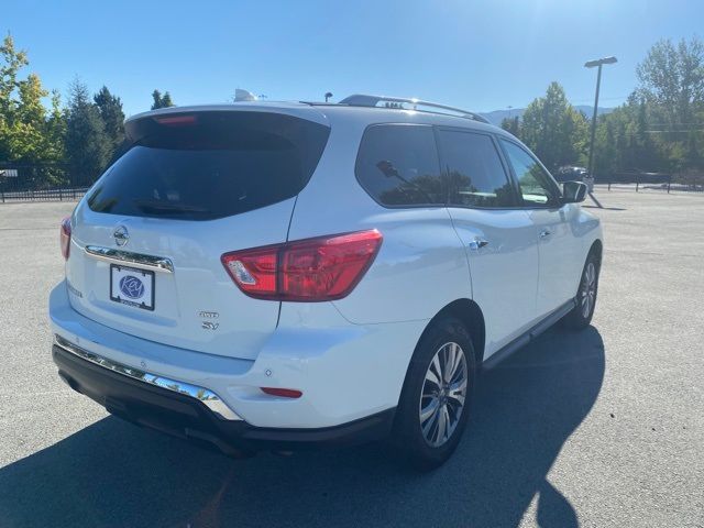 2019 Nissan Pathfinder SV