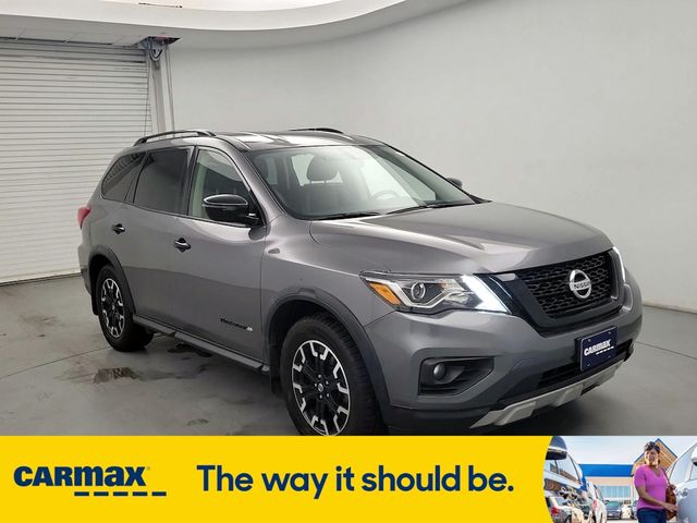 2019 Nissan Pathfinder SV