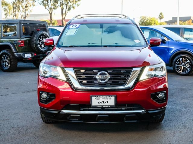 2019 Nissan Pathfinder SV