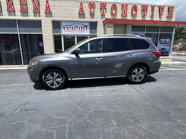 2019 Nissan Pathfinder SV