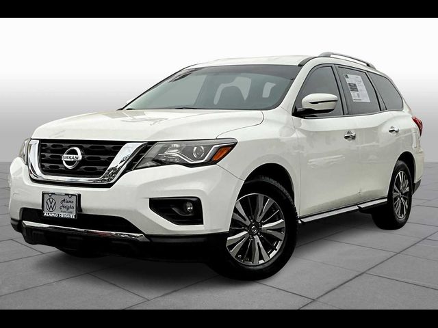 2019 Nissan Pathfinder SV