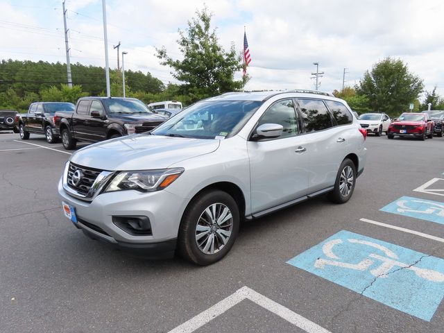 2019 Nissan Pathfinder SV