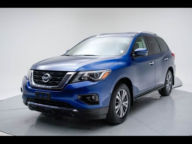 2019 Nissan Pathfinder SV