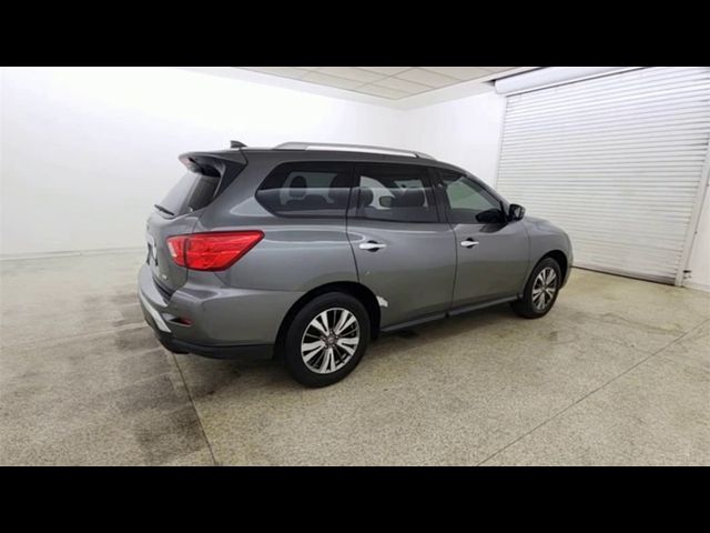 2019 Nissan Pathfinder SV