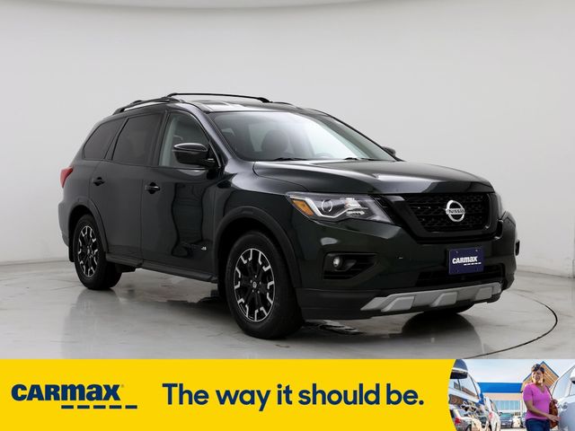 2019 Nissan Pathfinder SV