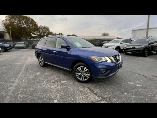 2019 Nissan Pathfinder SV