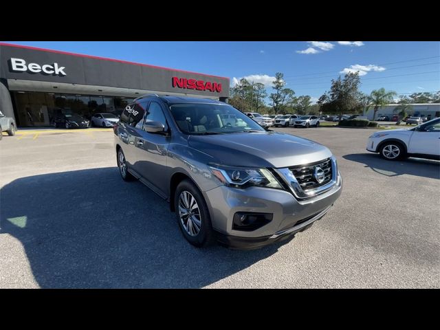 2019 Nissan Pathfinder SV