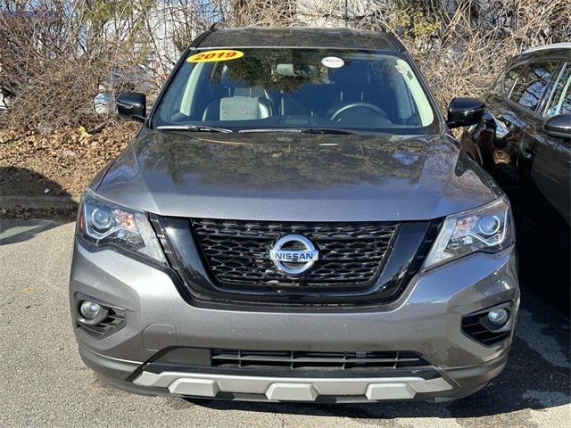 2019 Nissan Pathfinder SV