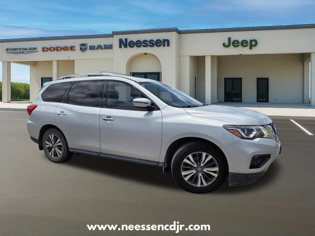2019 Nissan Pathfinder SV