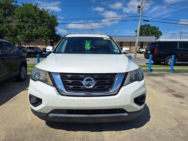 2019 Nissan Pathfinder SV