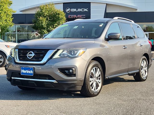 2019 Nissan Pathfinder SV