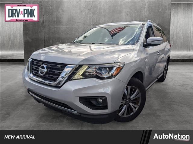 2019 Nissan Pathfinder SV