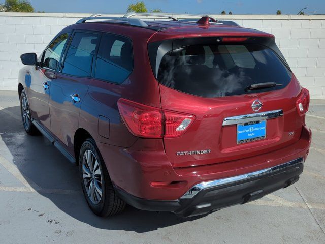 2019 Nissan Pathfinder SV