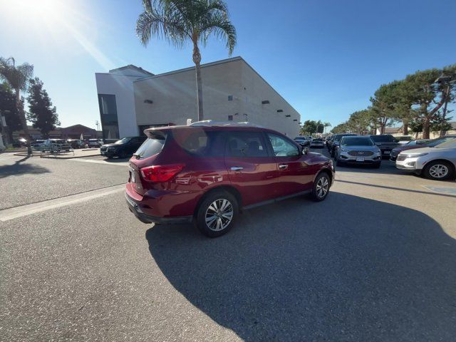 2019 Nissan Pathfinder SV