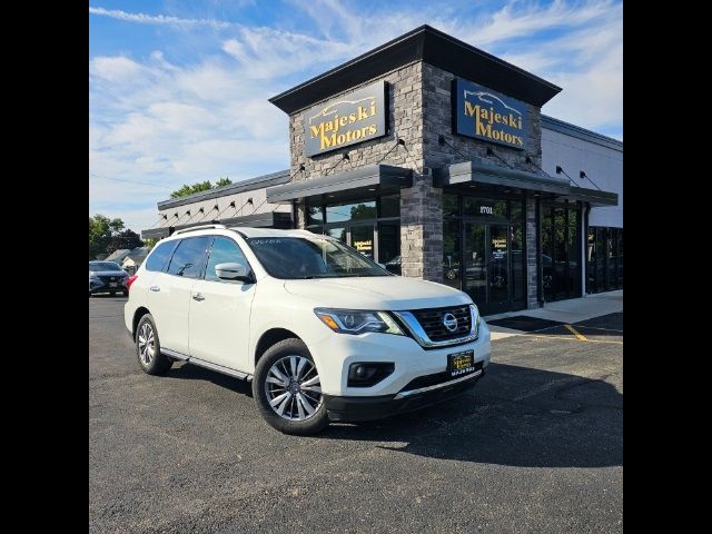 2019 Nissan Pathfinder SV