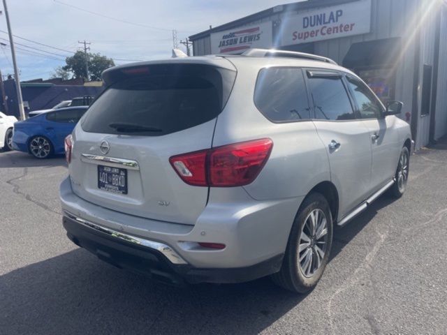 2019 Nissan Pathfinder SV