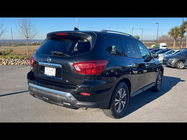 2019 Nissan Pathfinder SV