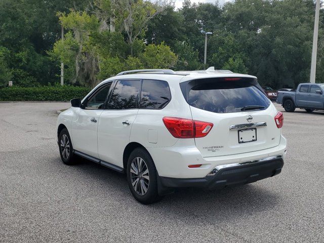 2019 Nissan Pathfinder SV