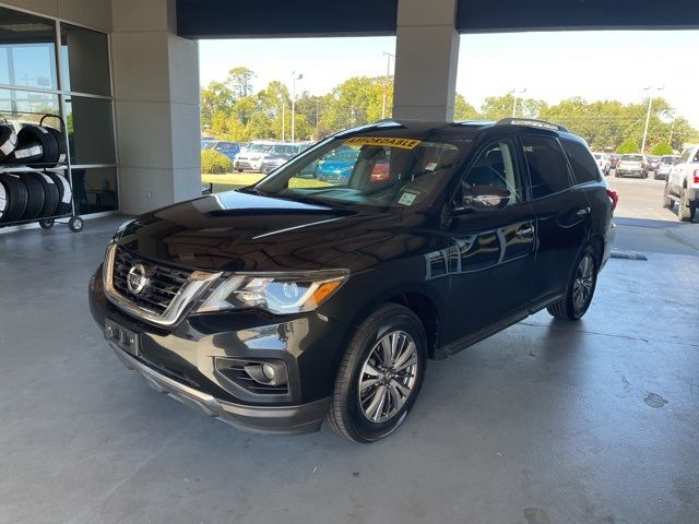 2019 Nissan Pathfinder SV