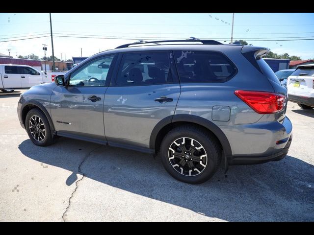 2019 Nissan Pathfinder SV