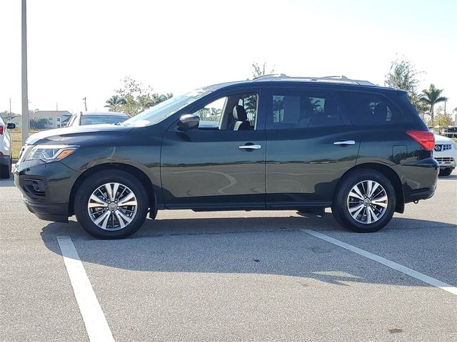 2019 Nissan Pathfinder SV