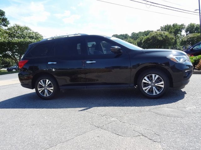 2019 Nissan Pathfinder SV