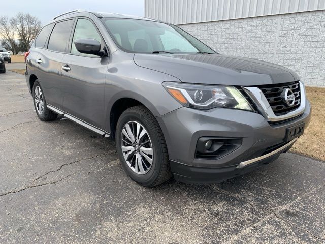 2019 Nissan Pathfinder SV