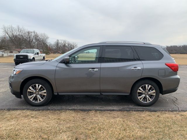 2019 Nissan Pathfinder SV