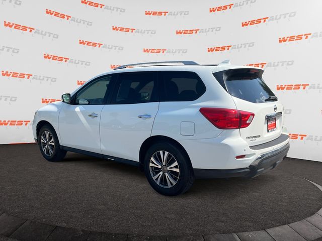 2019 Nissan Pathfinder SV