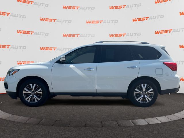 2019 Nissan Pathfinder SV