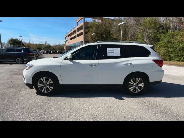 2019 Nissan Pathfinder SV