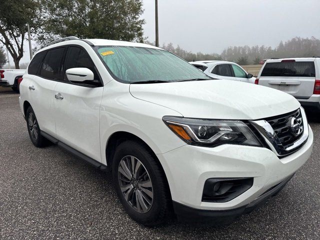 2019 Nissan Pathfinder SV