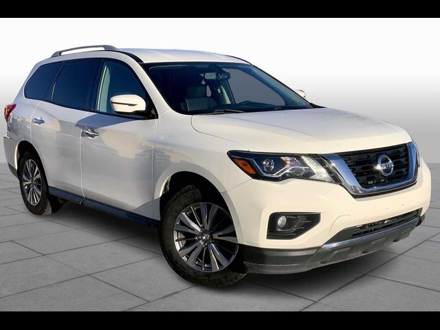 2019 Nissan Pathfinder SV