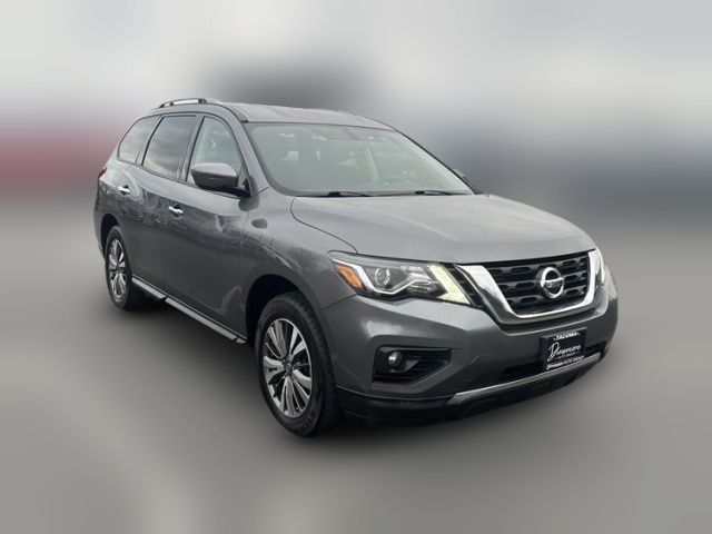 2019 Nissan Pathfinder SV