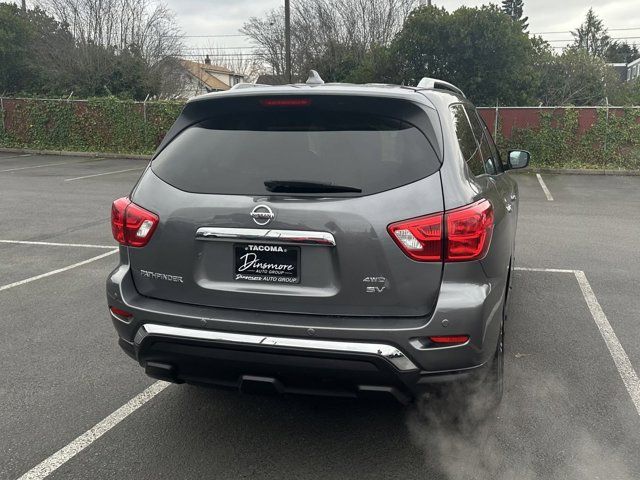 2019 Nissan Pathfinder SV