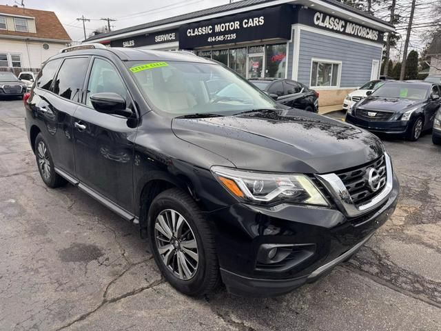 2019 Nissan Pathfinder SV