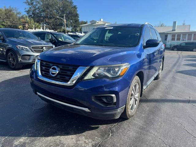 2019 Nissan Pathfinder S