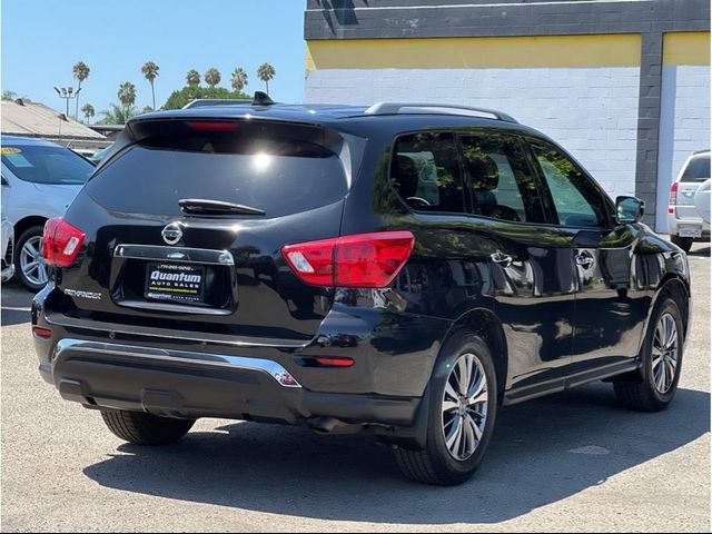 2019 Nissan Pathfinder S