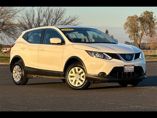 2019 Nissan Rogue Sport S