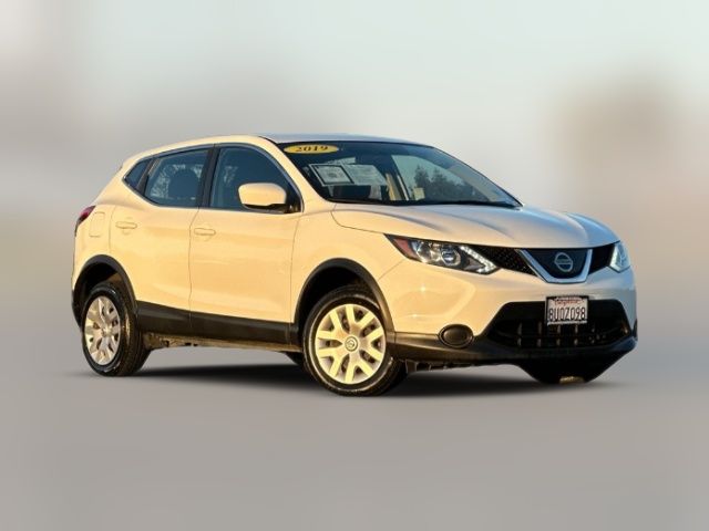 2019 Nissan Rogue Sport S