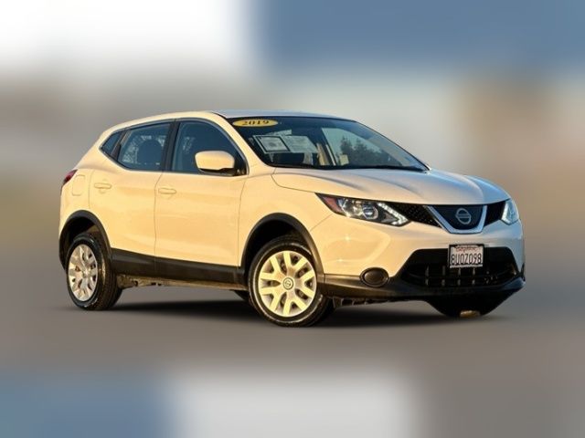 2019 Nissan Rogue Sport S
