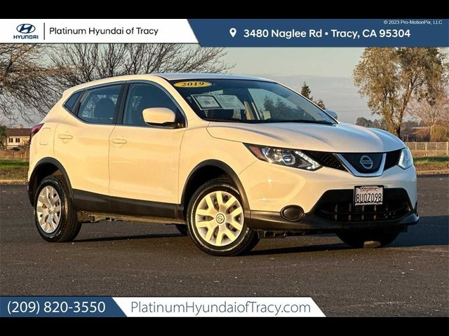 2019 Nissan Rogue Sport S