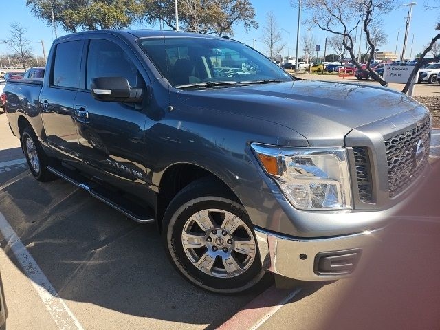 2019 Nissan Titan SV