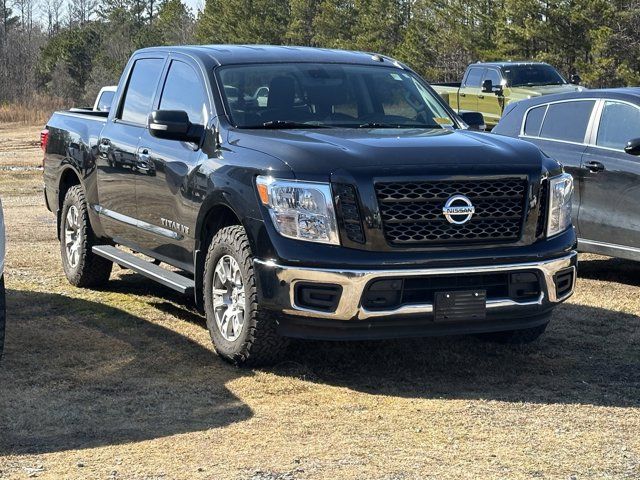 2019 Nissan Titan SV