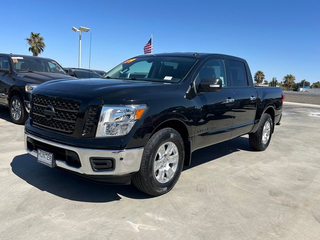 2019 Nissan Titan SV