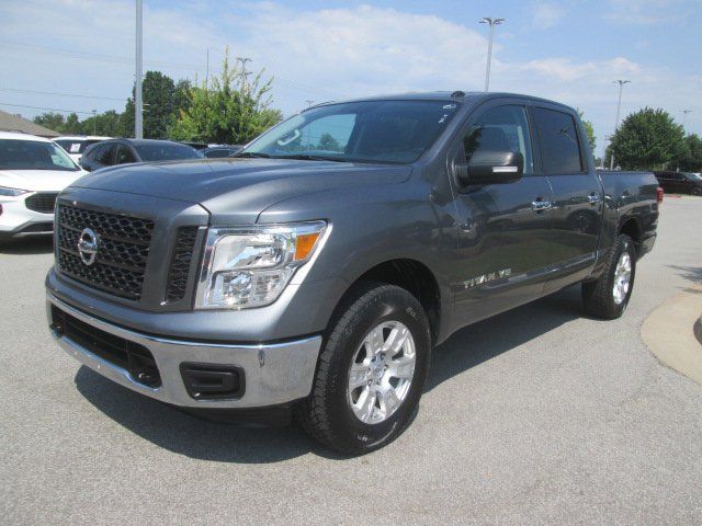 2019 Nissan Titan SV