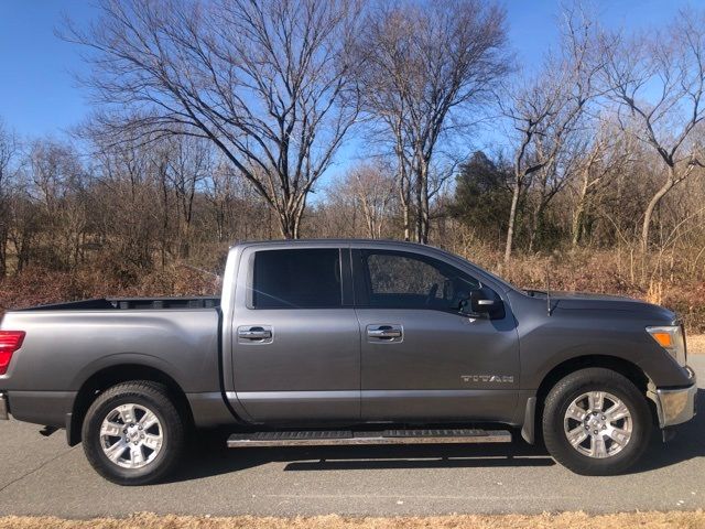 2019 Nissan Titan SV