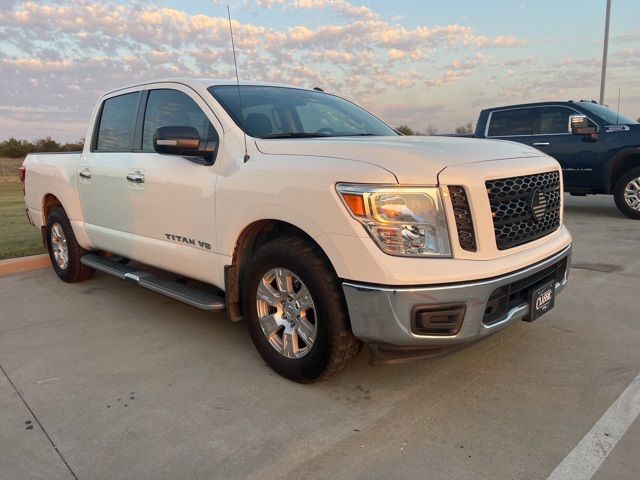 2019 Nissan Titan SV