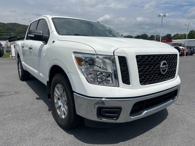 2019 Nissan Titan SV