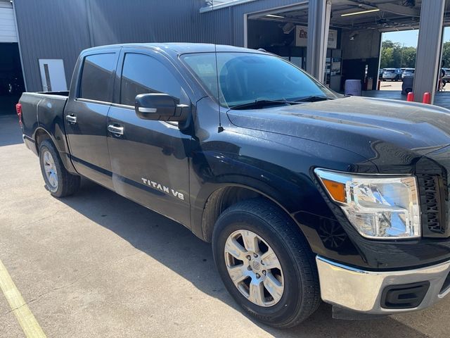 2019 Nissan Titan SV